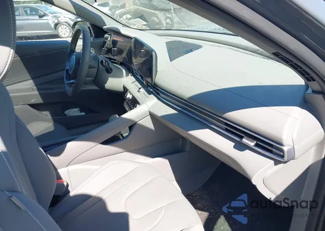 2024 Hyundai Elantra Sel z USA, uszkodzony, nr VIN KMHLS4DGXRU842108